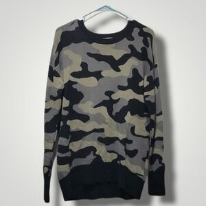 Isaac Mizrahi Sweater